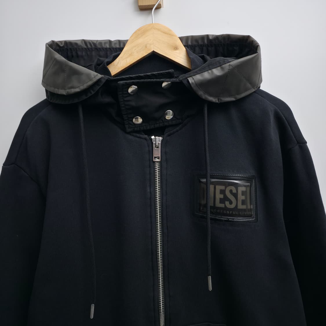 [L] 디젤 로고 블랙 후드집업 상품이미지2