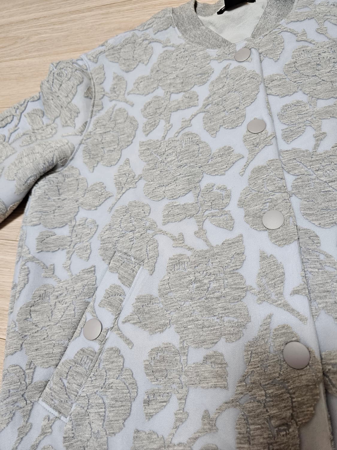 클럽모나코 시스루 플라워패턴 점퍼 상품이미지2