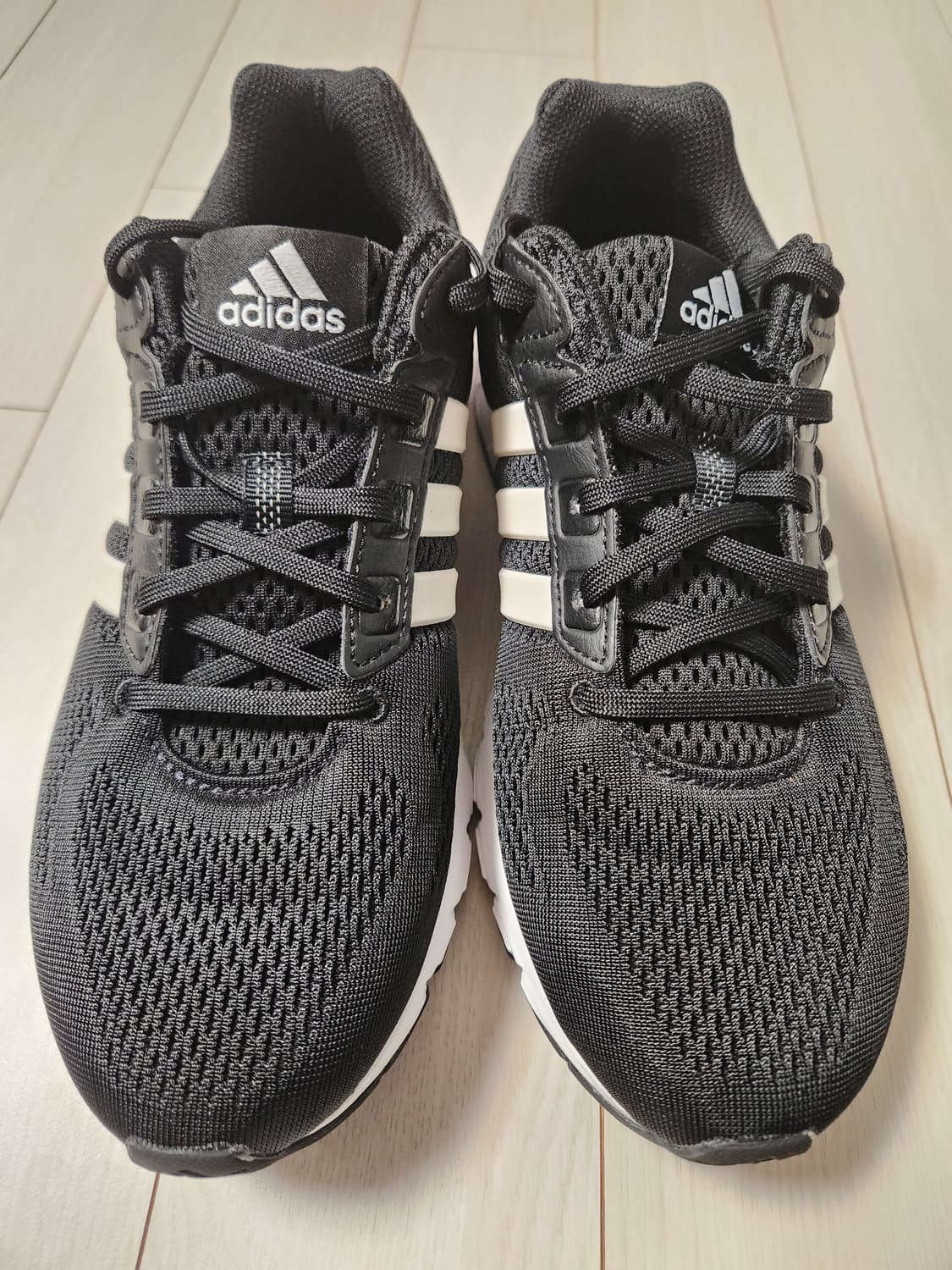 새상품급) 아디다스 운동화 이큅먼트 10 EM B96491 러닝화 사이즈 상품이미지3