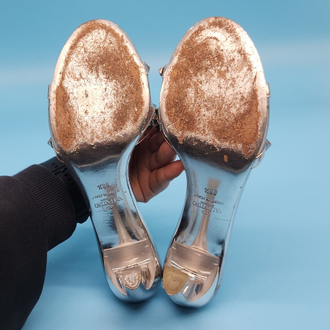 o 발렌티노 락스터드 여성샌들38.5 245 굽8.5 상품이미지3