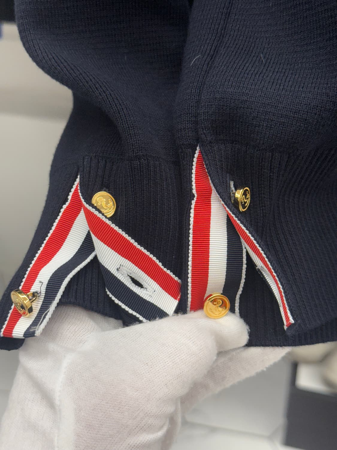 [5] 톰브라운 사선완장 밀라노스티치 니트 상품이미지5