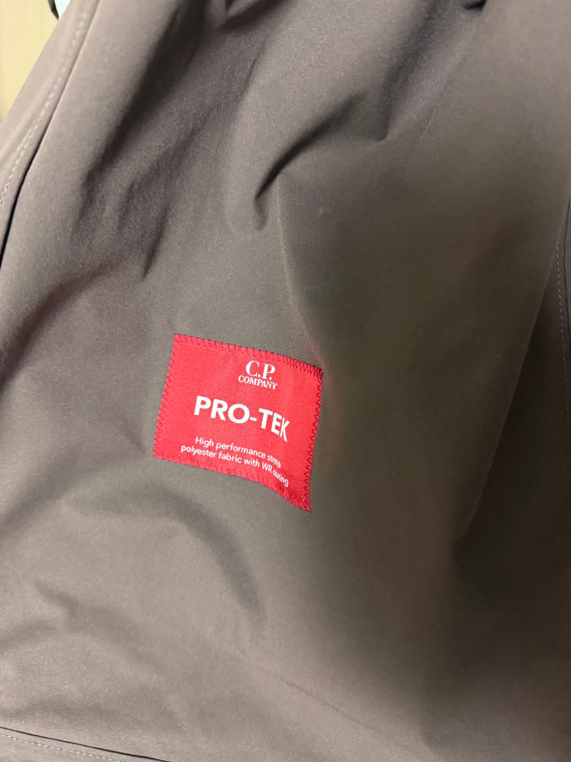 cp컴퍼니 바람막이 상품이미지3