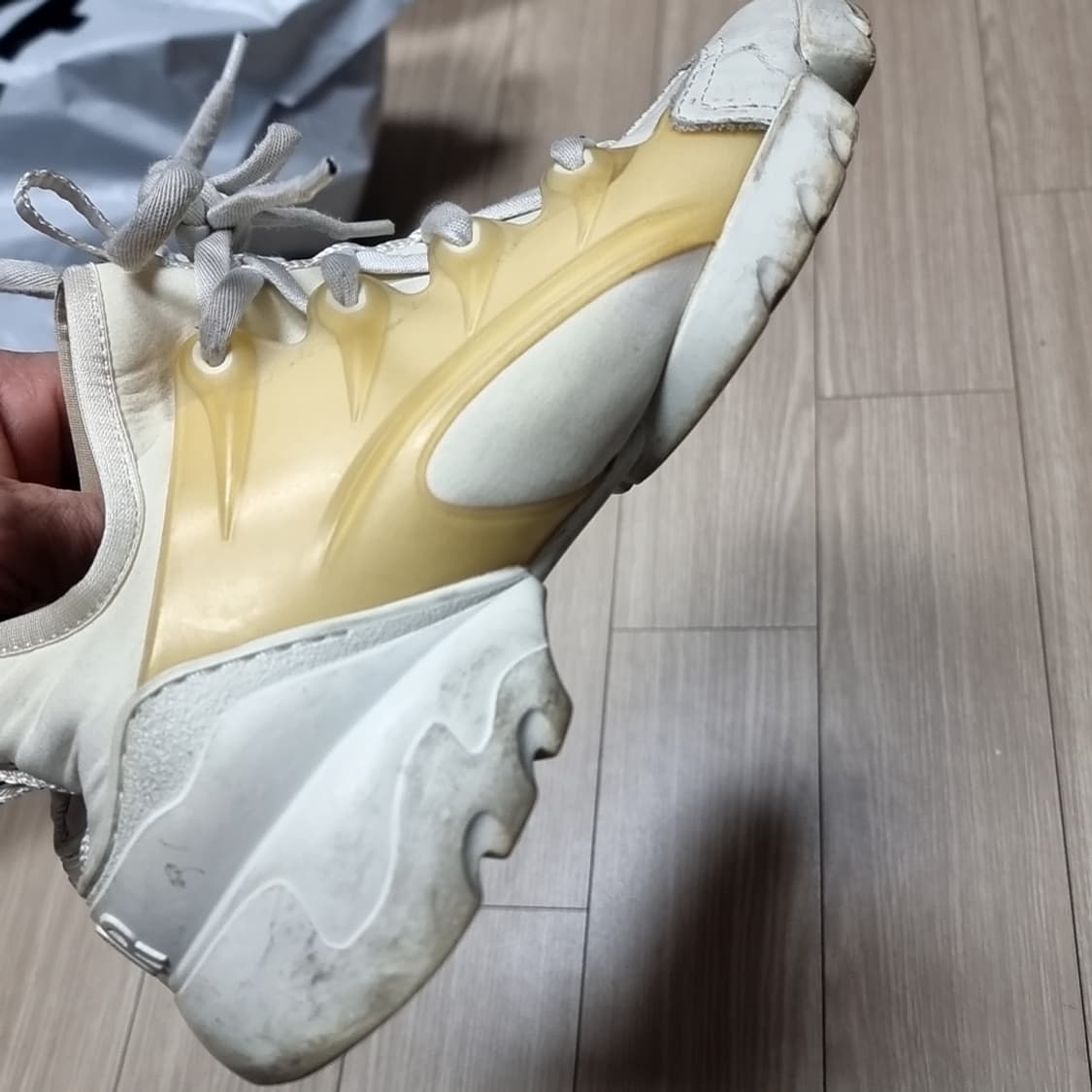 디올 화이트 벌키 스니커즈 운동화(37.5) 상품이미지1