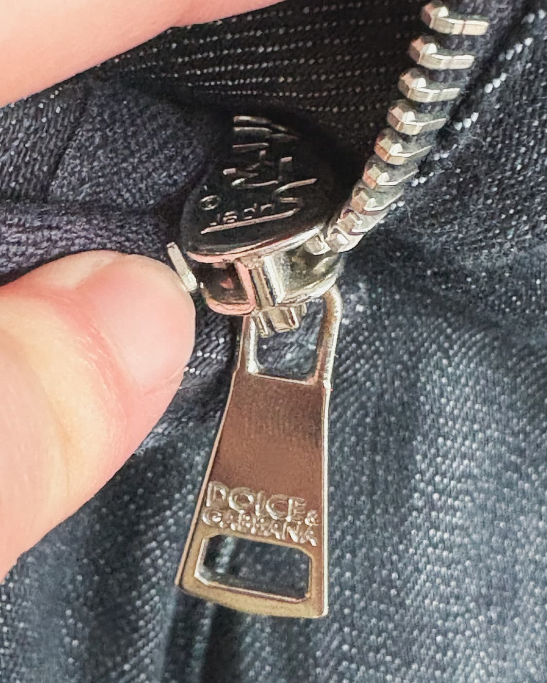 돌체앤가바나 플레이트 슬림 스트레이트 로우라이즈진 상품이미지6