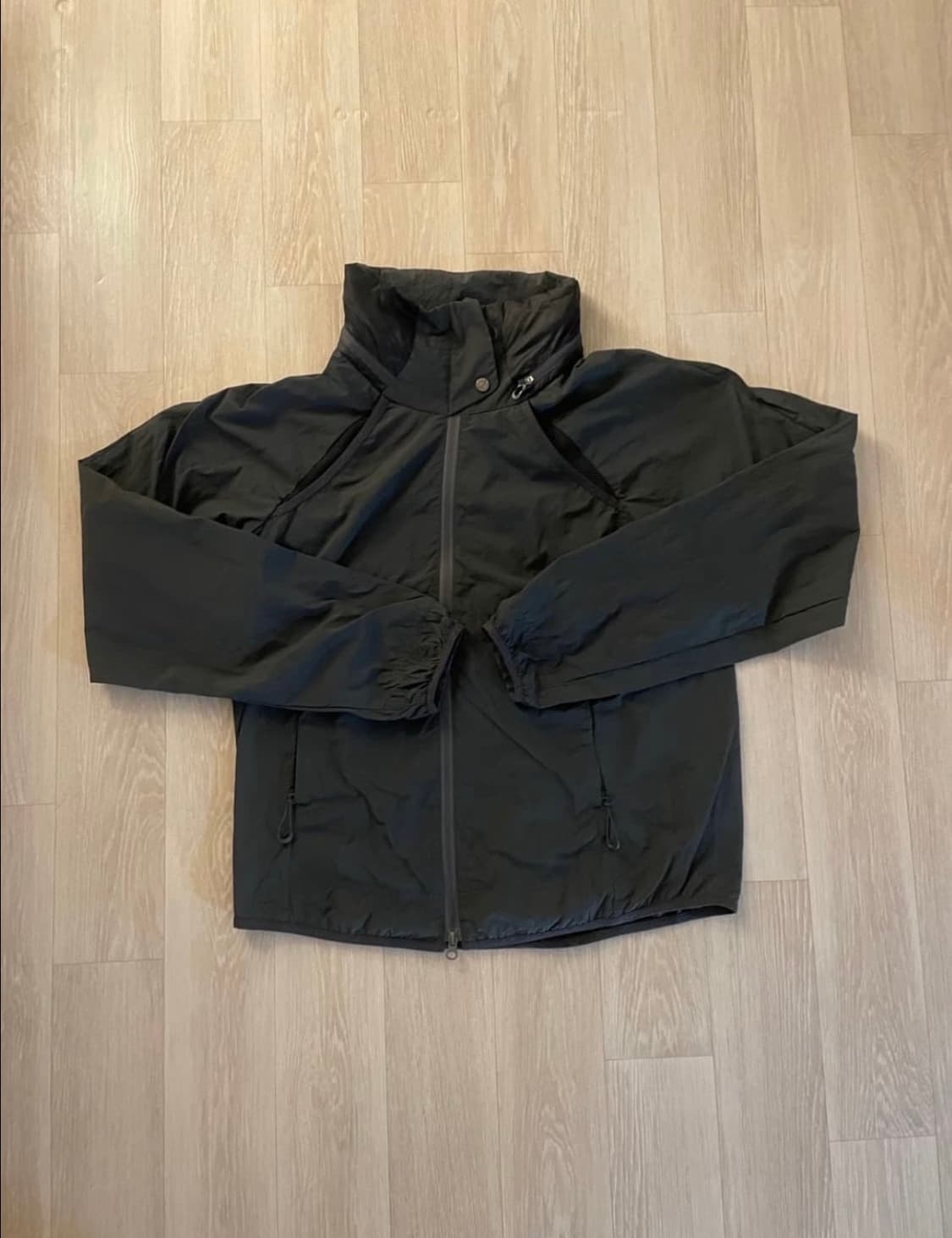 미스치프 테크 쉴드 윈드프루프 후드 자켓 바람막이 차콜 상품이미지2