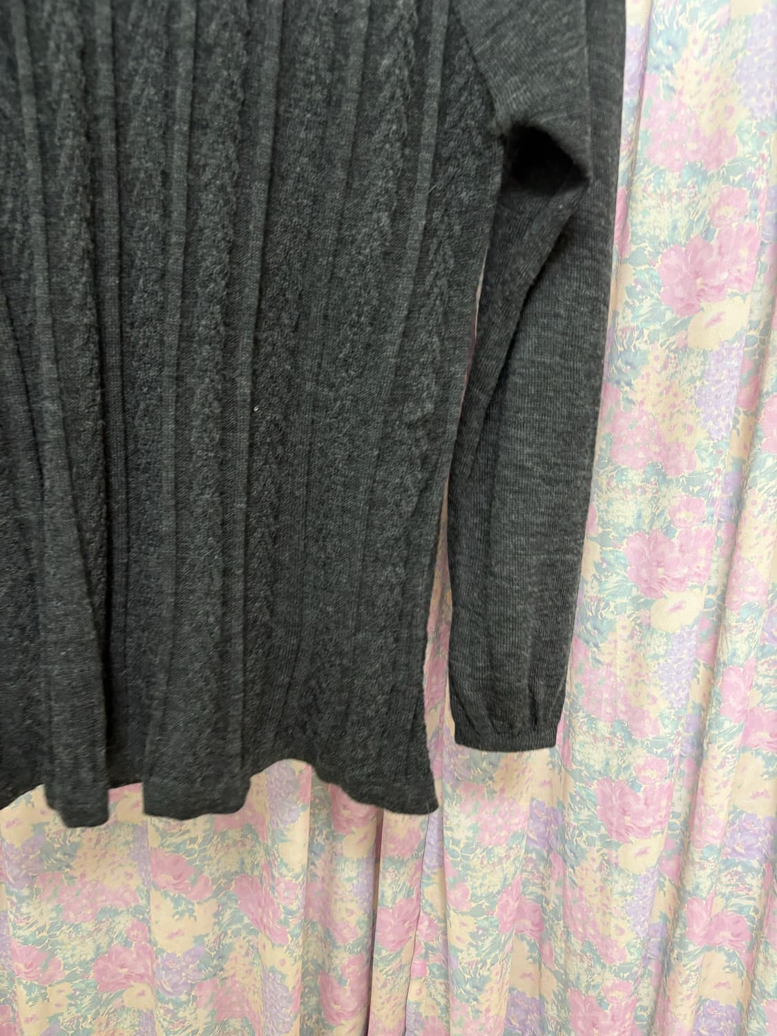 다크 그레이 긴소매 니트 상품이미지7