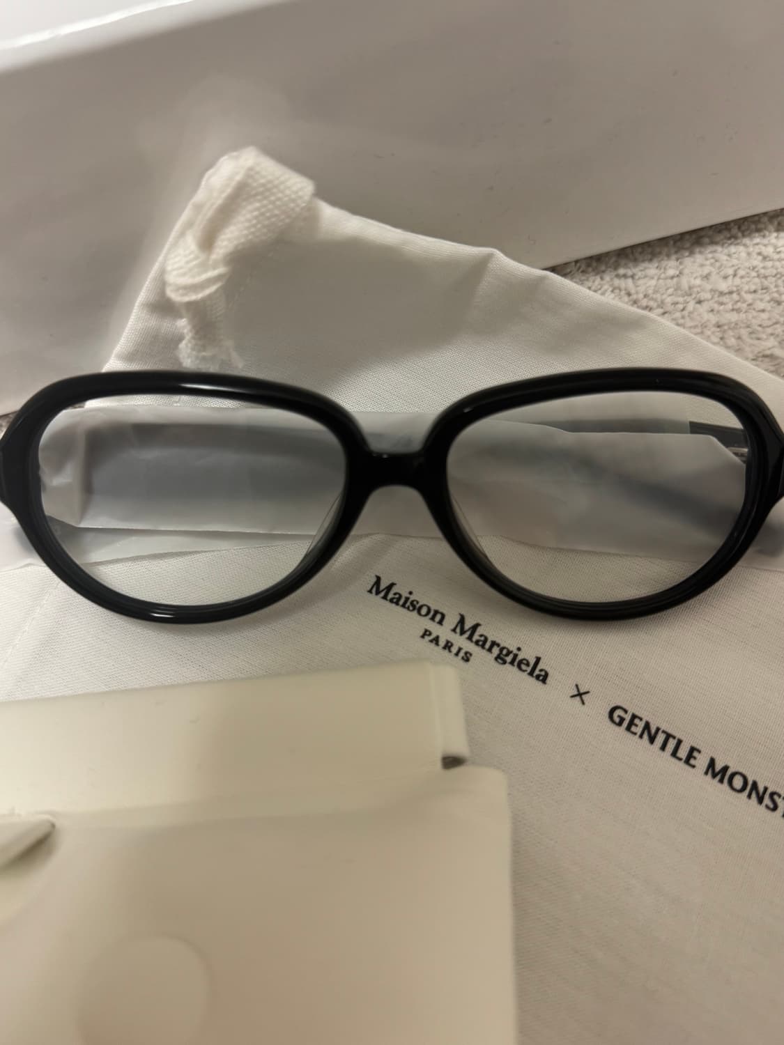 젠틀몬스터x메종 마르지엘라 MM211 상품이미지3