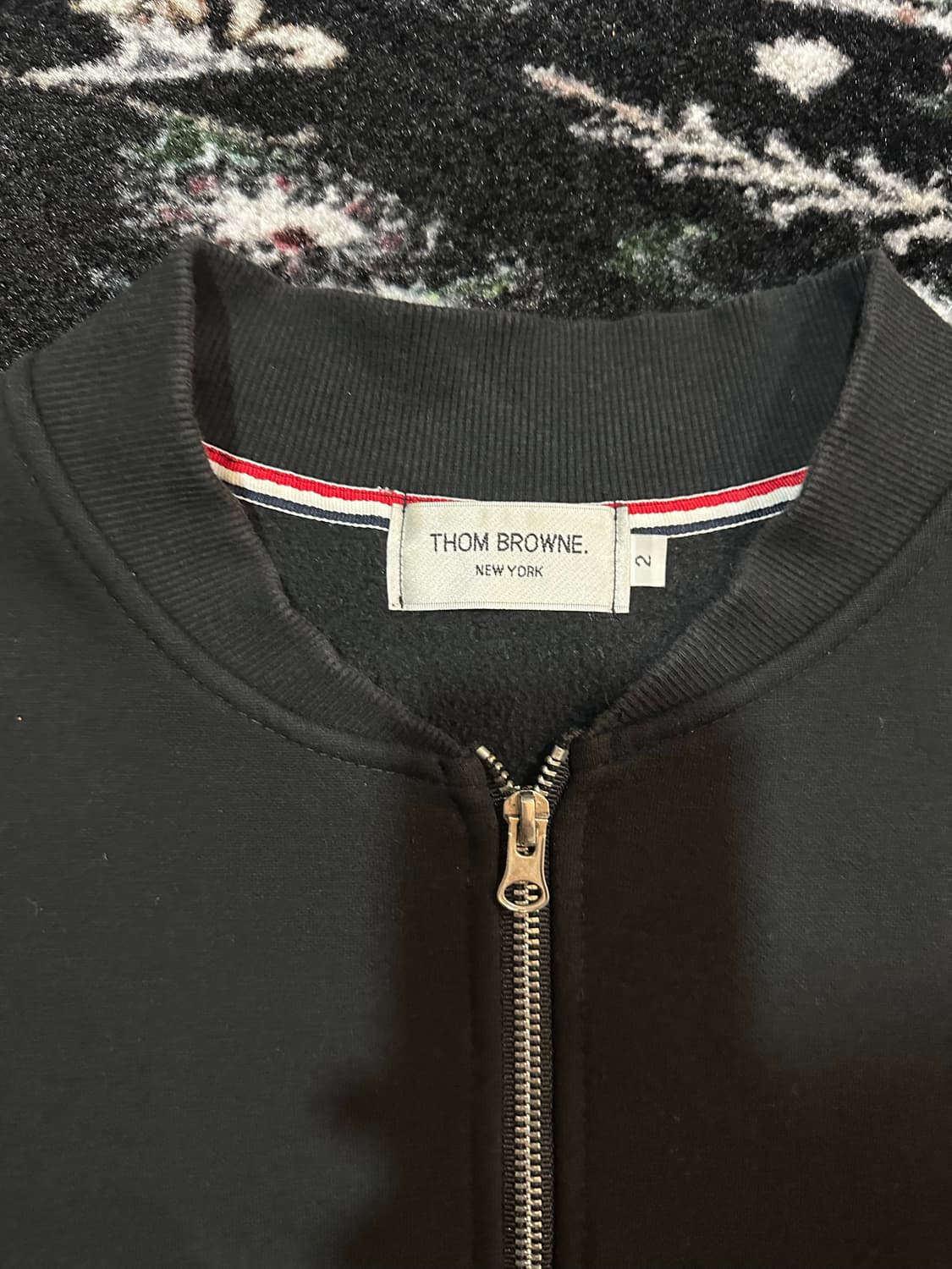 톰브라운 삼선 완장 블랙 집업 2 상품이미지2