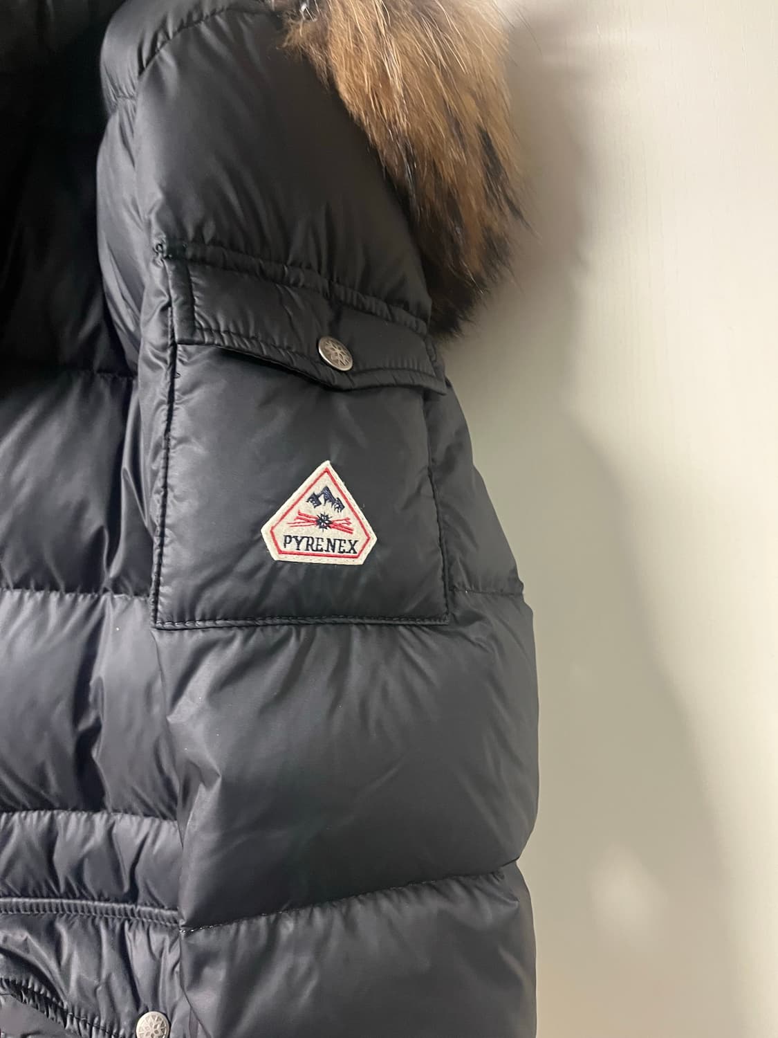 피레넥스 정품 패딩 s 사이즈 상품이미지3