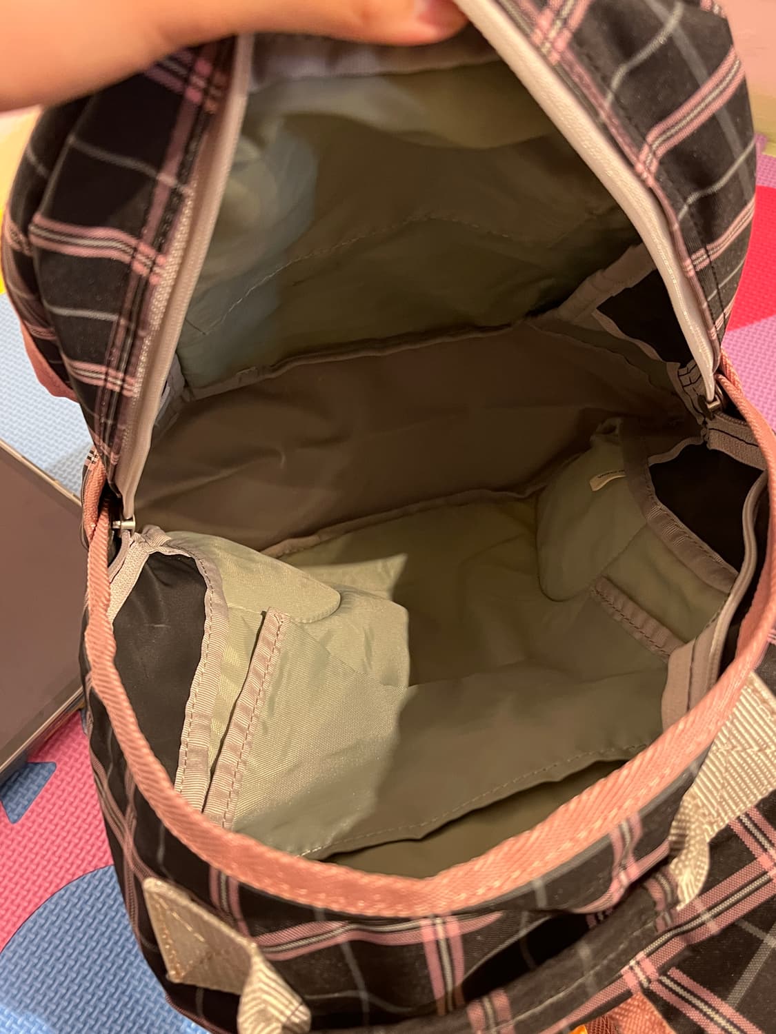 베네통 블랙 핑크 체크 백팩 🎀 상품이미지5