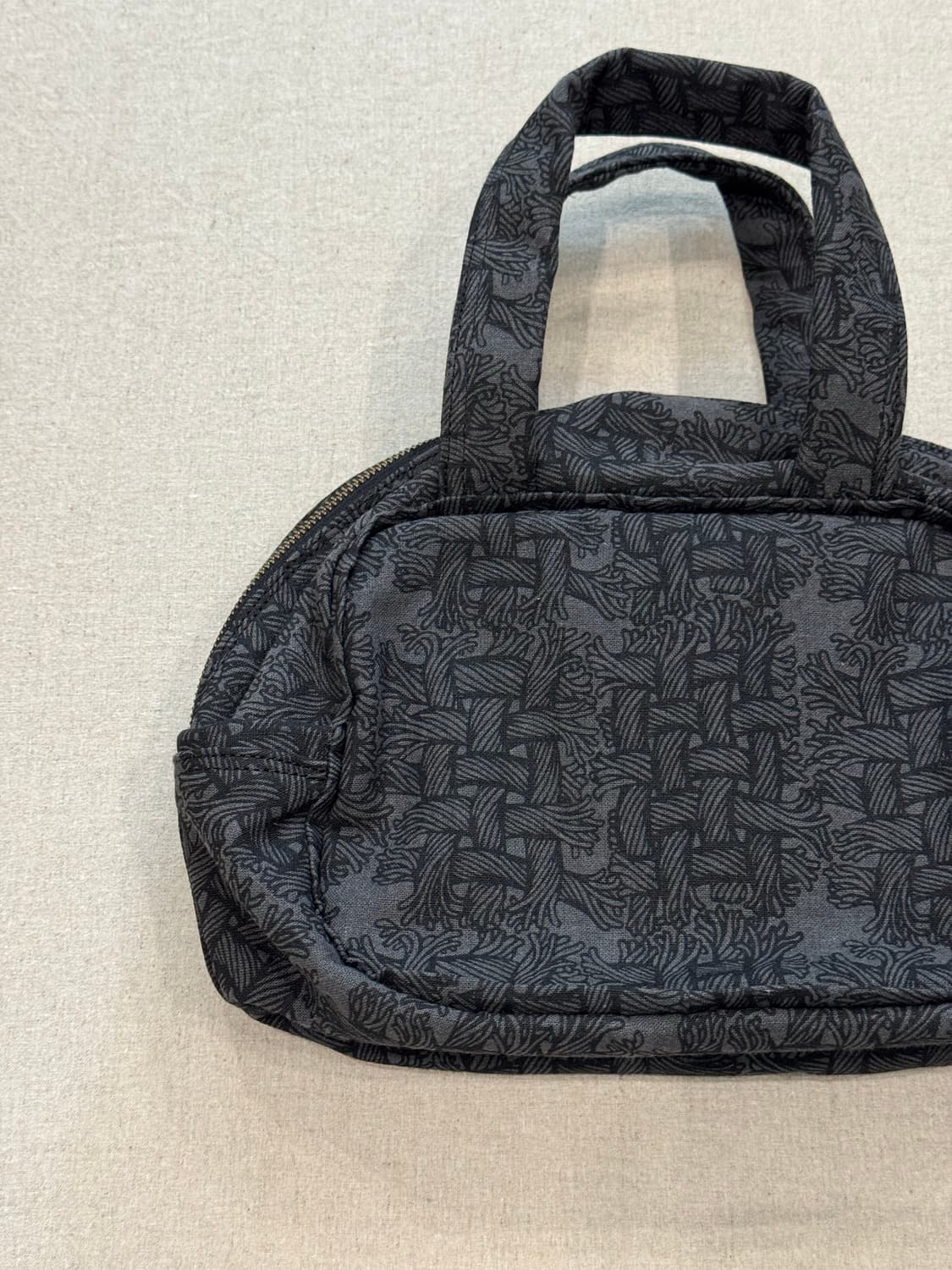 크리스토퍼 네메스 로프 써클 백 상품이미지2