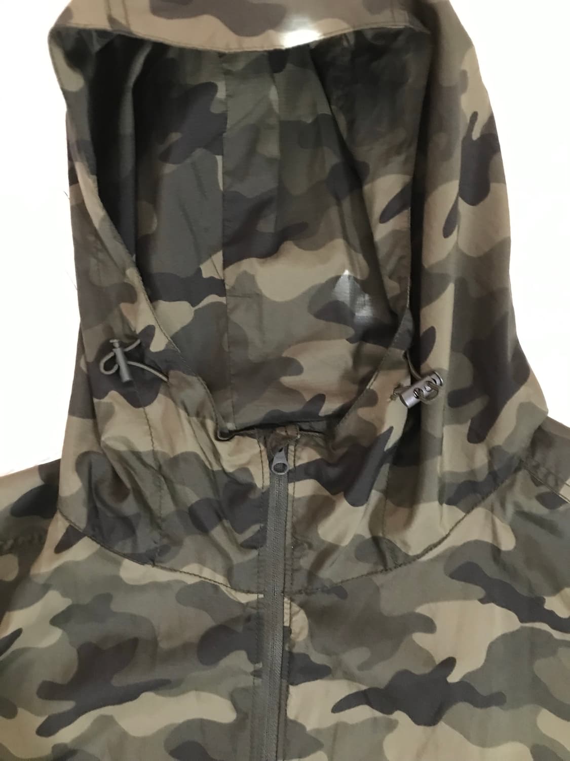 유니클로 카모 바람막이 상품이미지4