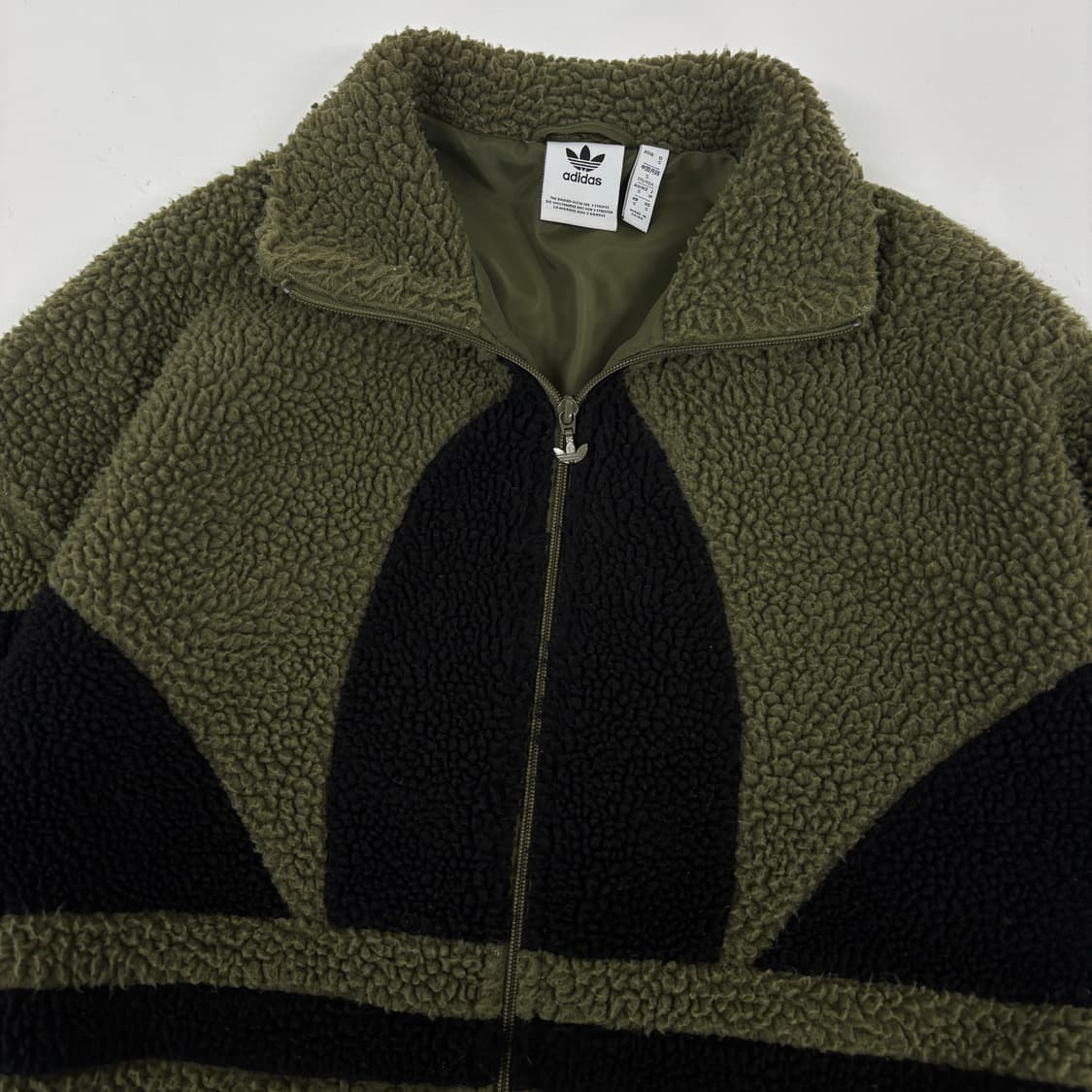 아디다스 빅로고 후리스 상품이미지4