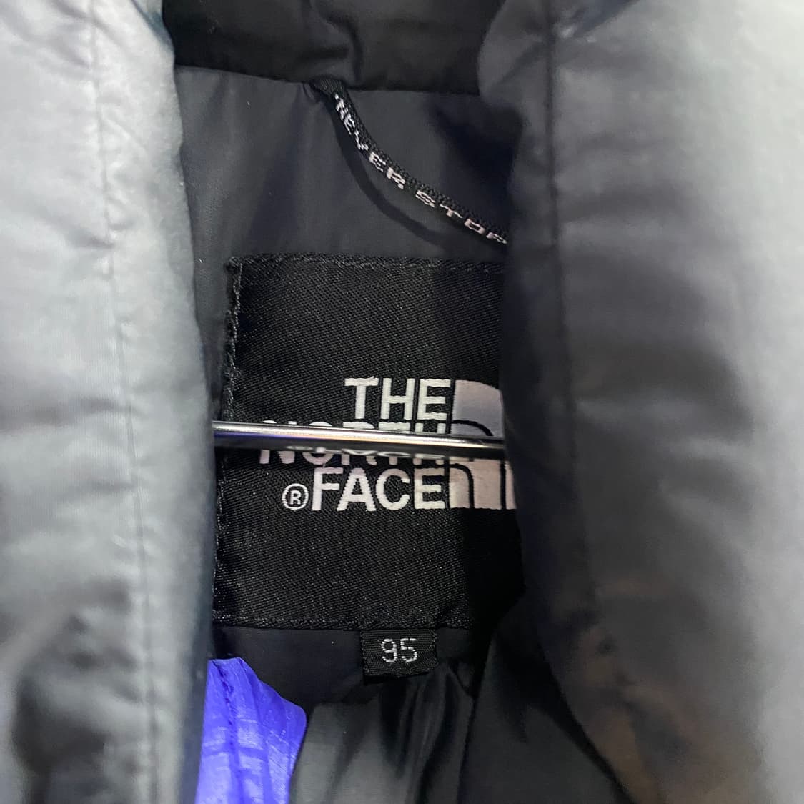 노스페이스 700 블루 퍼플 눕시 구스다운 패딩 B3890 상품이미지3