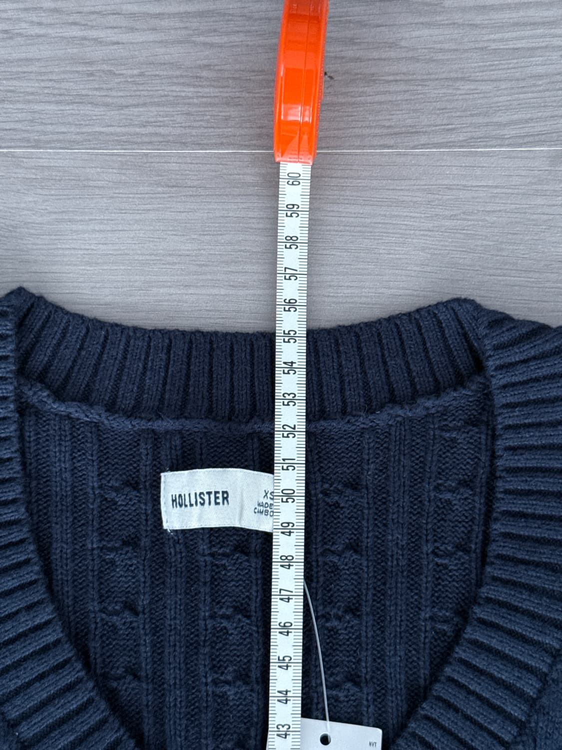 홀리스터 케이블 니트 아이콘 브이넥 스웨터 상품이미지3