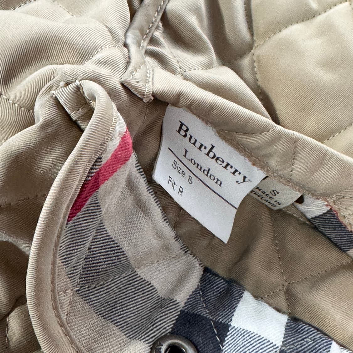 버버리 체크 파이핑 퀼팅 자켓 상품이미지4