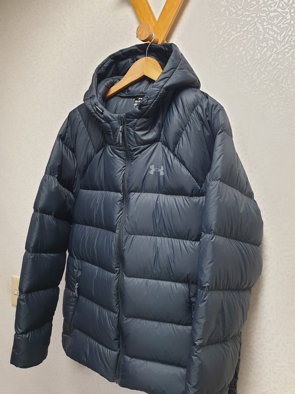[xxl/110] 23fw 언더아머 후드 패딩 블랙 상품이미지2