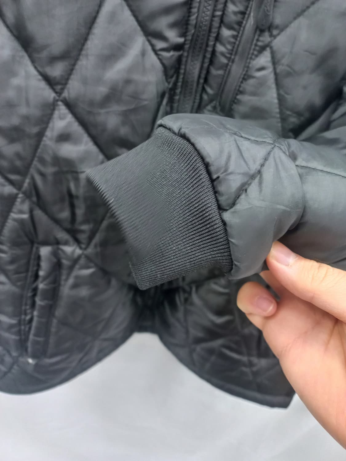 ROKA 블랙 누빔 깔깔이 (105) 상품이미지3