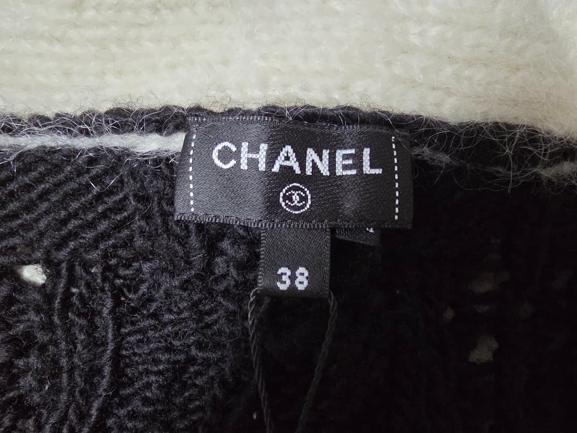 샤넬 공방시즌 신상 가디건 38사이즈 (새상품) 매장가 560만 상품이미지3