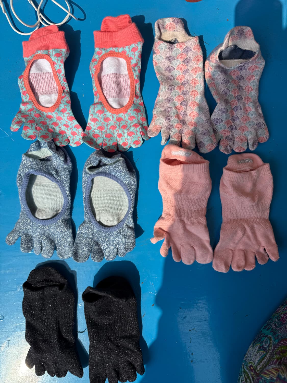 토삭스(Toesox) 미끄럼방지 양말 일괄 (6켤레) 상품이미지1