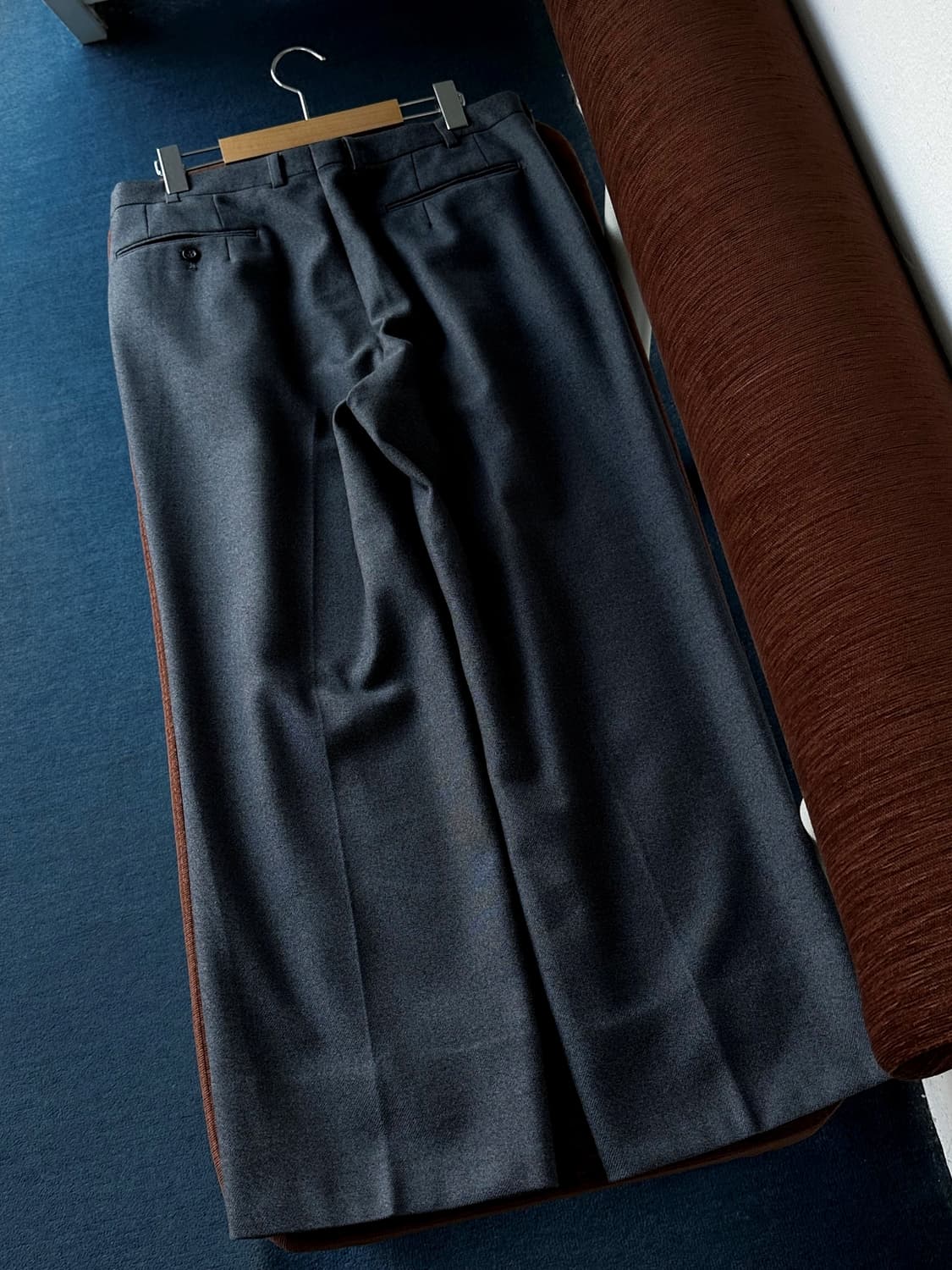 2 pleats straight wool blend slacks 상품이미지3