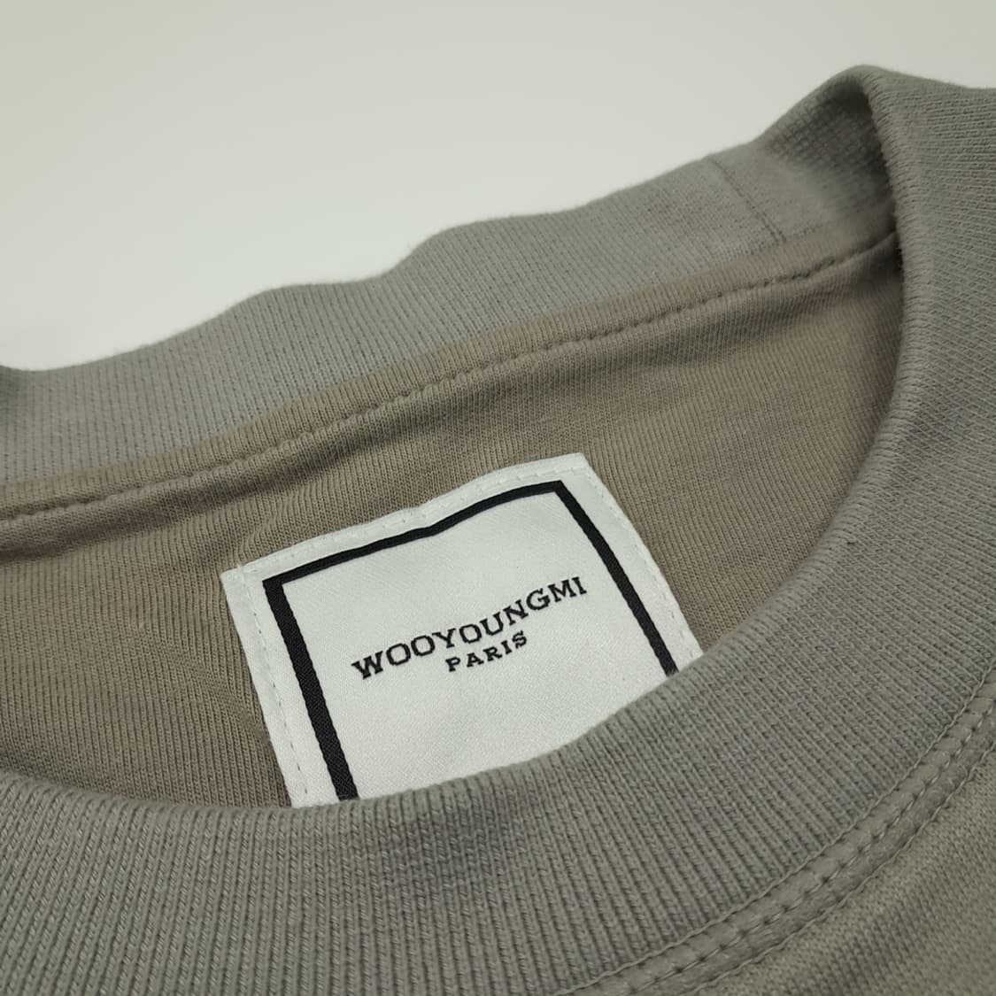 CL055 우영미 코튼 파리스레터링 메탈스터드 그레이 맨투맨 상품이미지3