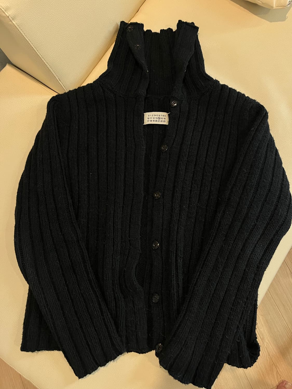 마르지엘라 하이넥 가디건 상품이미지1