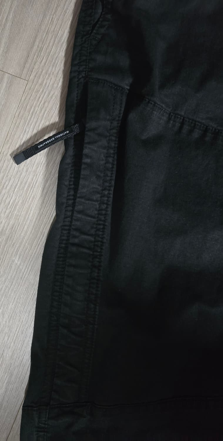 네셔널지오그래픽 남자 카고팬츠.
싸이즈 34~35 상품이미지6