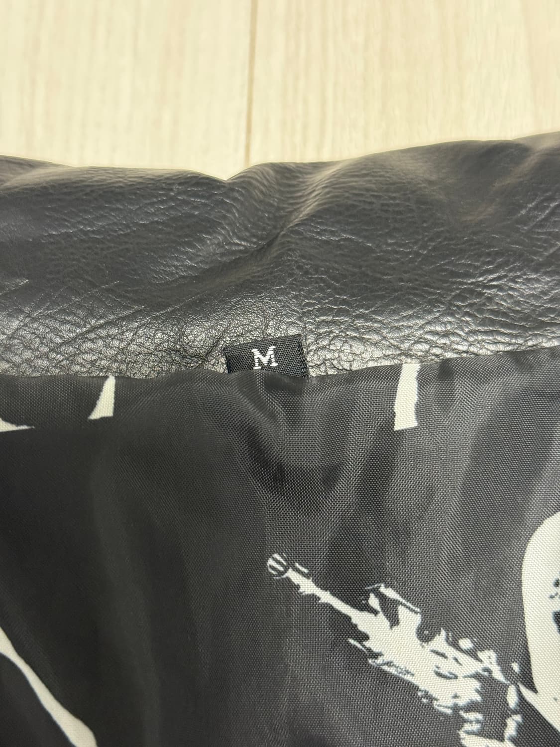 떠그클럽 레더패딩 M 상품이미지6