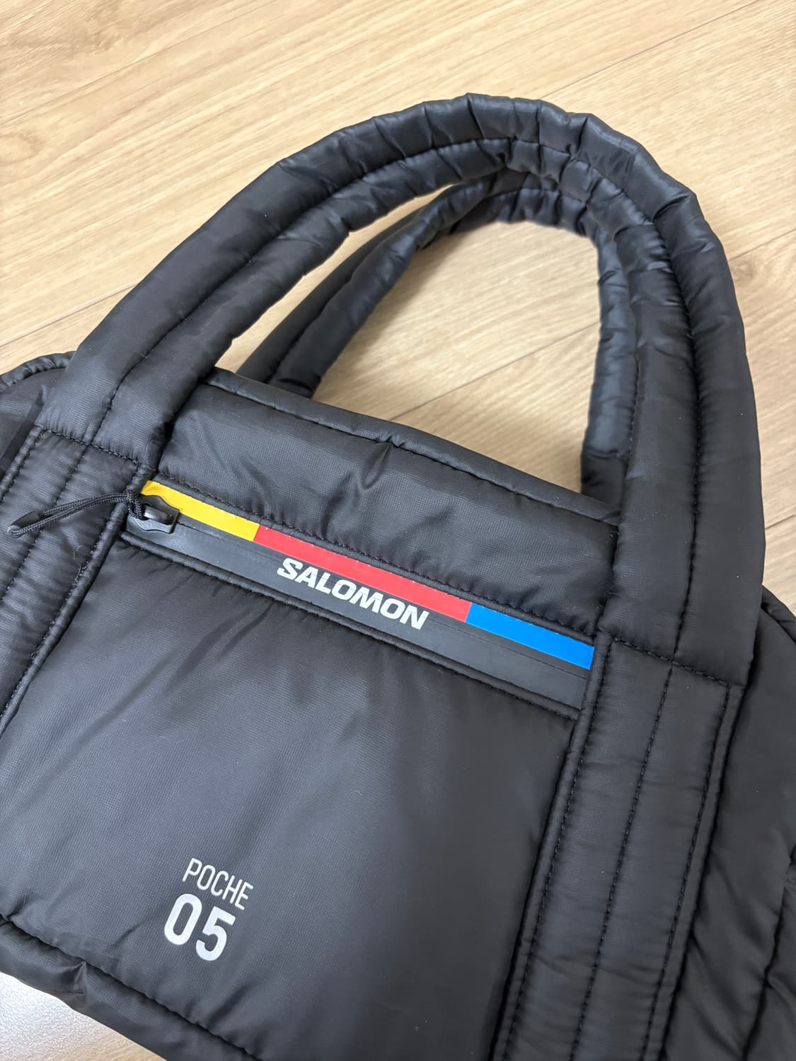 살로몬 포쉬 패딩 토트백 (LC2716200) 상품이미지2