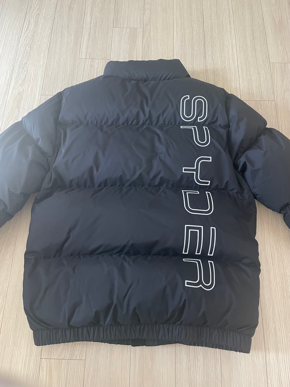 백화점 구매 스파이더 다운 S사이즈 M사이즈가능 상태아주좋음 상품이미지2