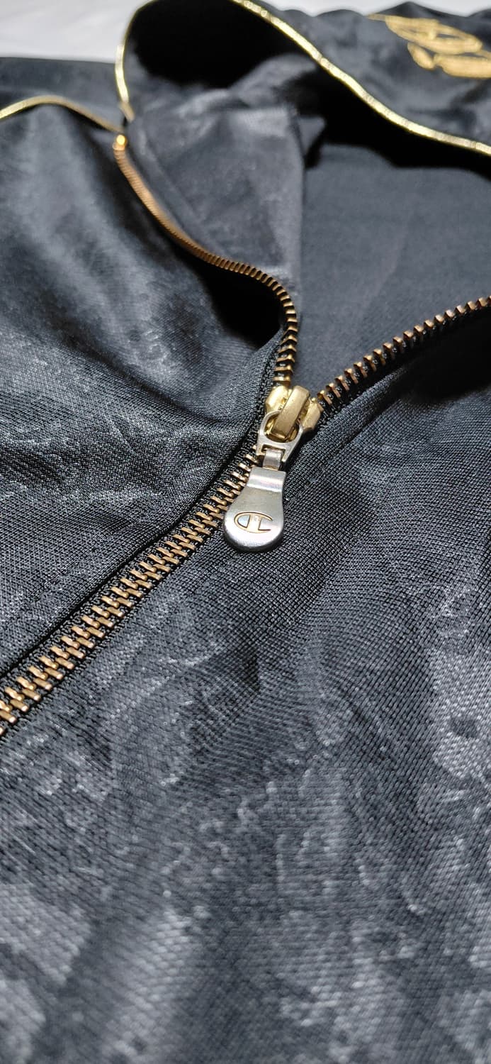 [M] 챔피언 재팬 골드 자수 로고 반팔 후드 트랙탑 (블랙/골드) 상품이미지4