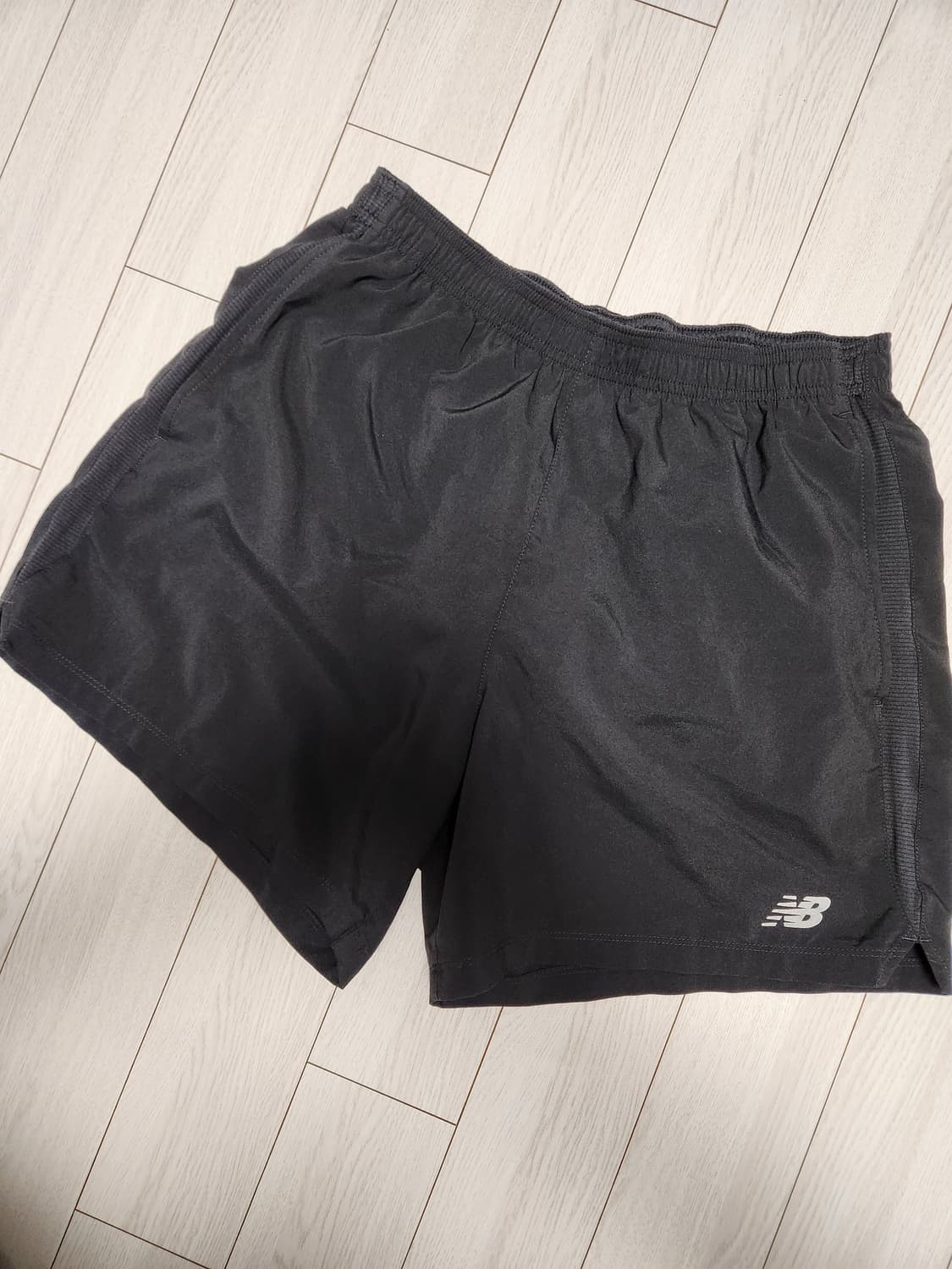 뉴발란스 러닝 반바지 KQF AMS93197 엑셀 7인치
NBNVB260 상품이미지1