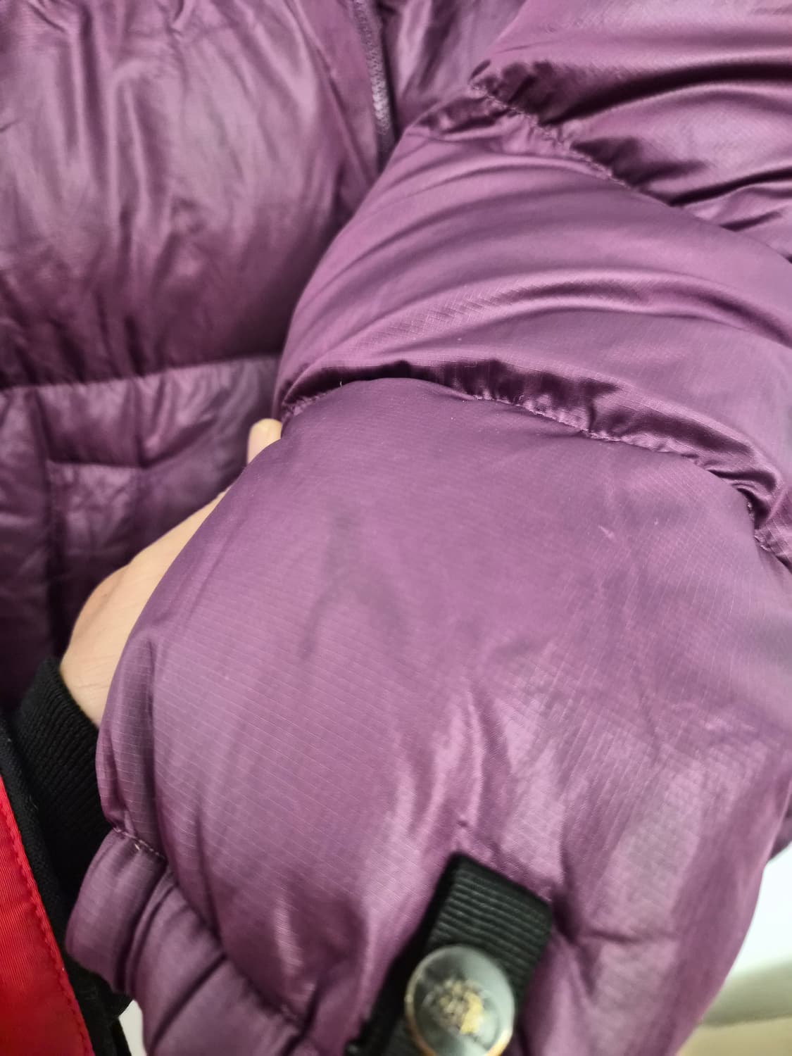 95) 노스페이스 눕시 퍼플/블랙 패딩 팝니다 상품이미지7