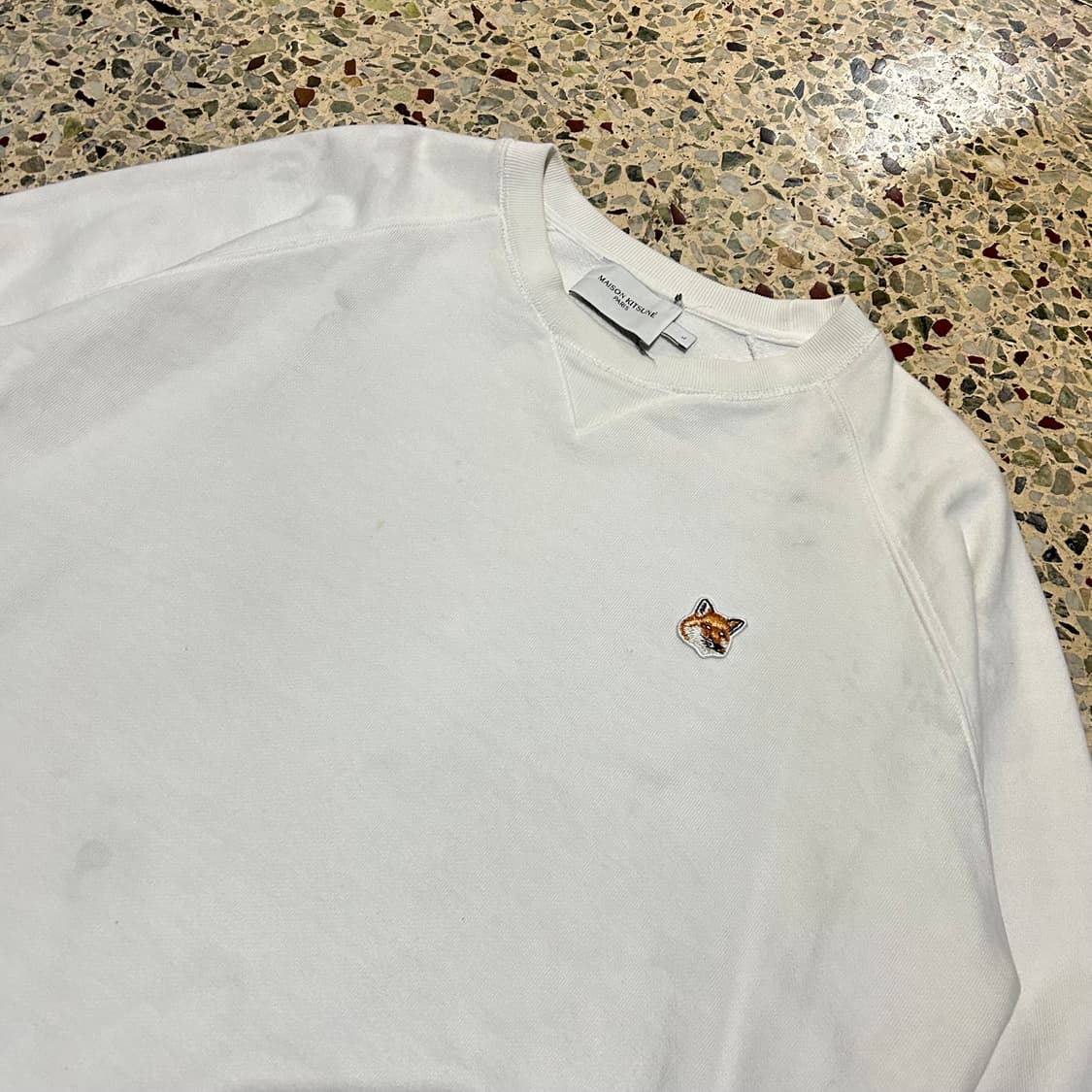 메종키츠네(Maison Kitsune) 화이트 폭스 헤드 맨투맨 상품이미지2