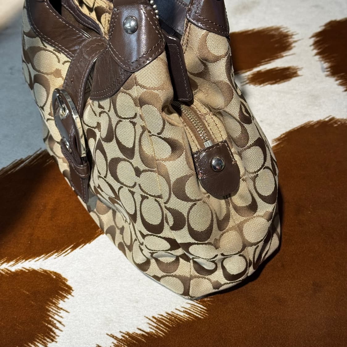 코치 모노그램 숄더백 호버백 베이지 y2k 상품이미지10