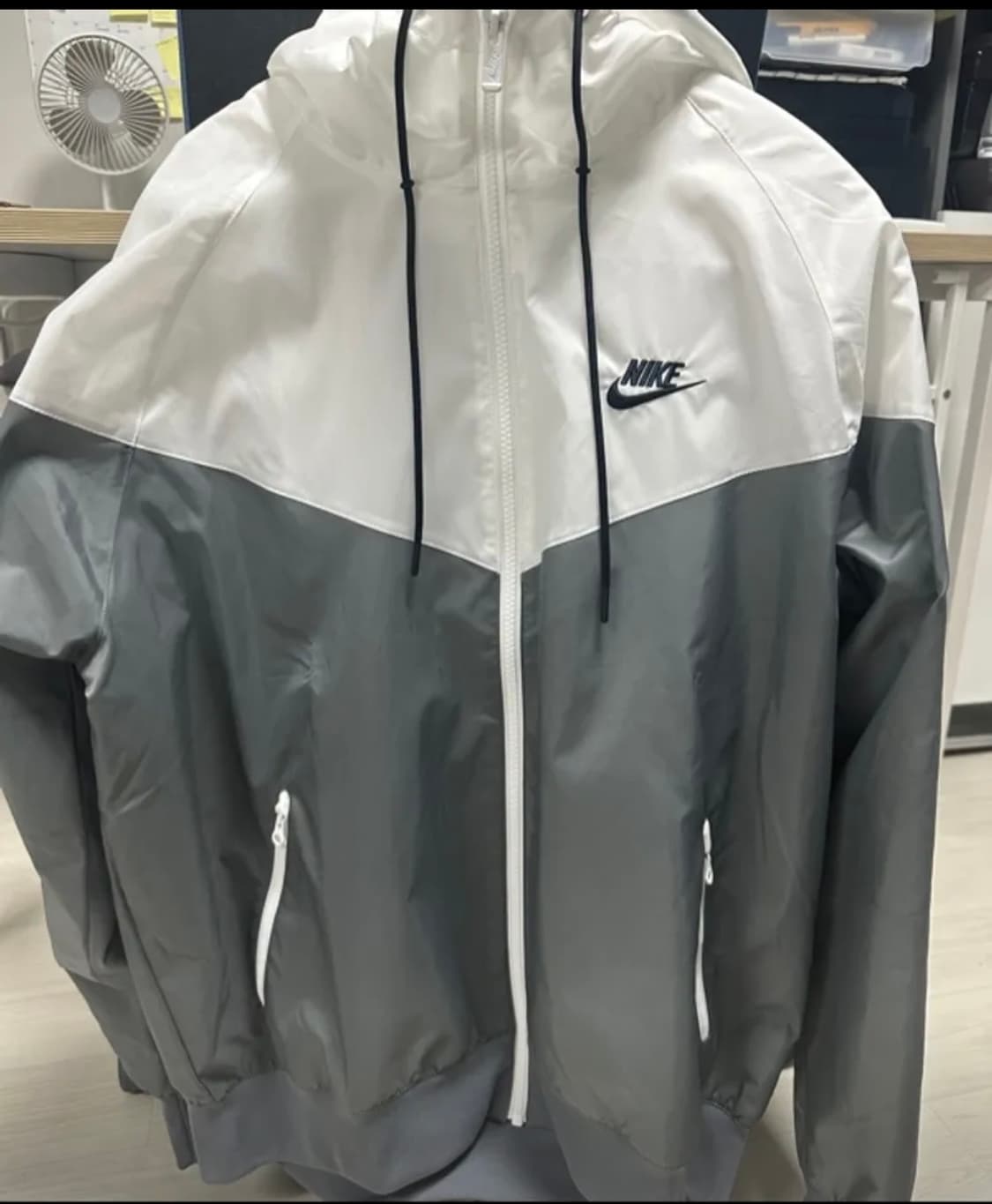 나이키 윈드러너 바람막이 상품이미지1