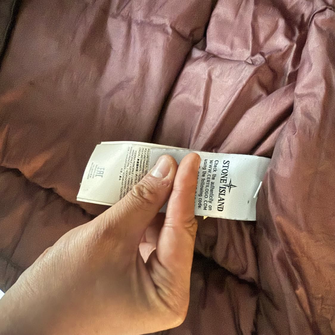 L 19fw 스톤아일랜드 크랭클랩스 패딩 로즈쿼츠 상품이미지4