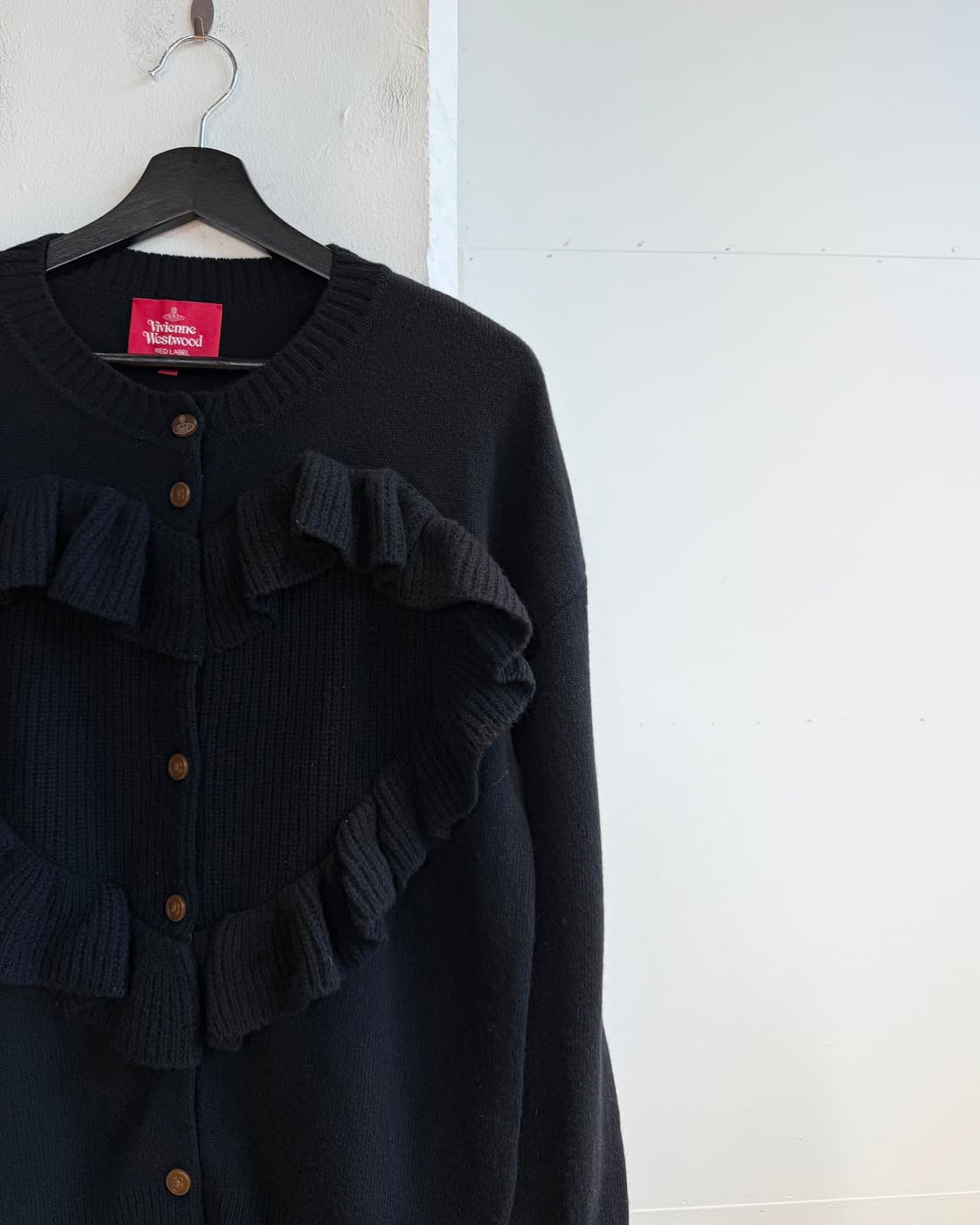 비비안 웨스트우드 레드라벨 블랙 하트 프릴 가디건  상품이미지5
