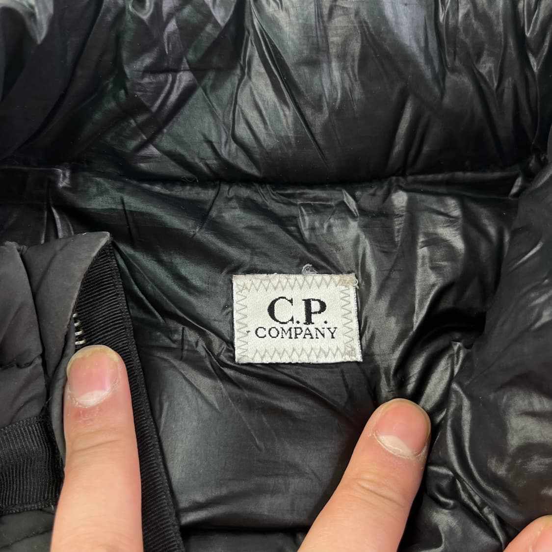 95 CP컴퍼니 덕다운 경량 패딩 상품이미지3