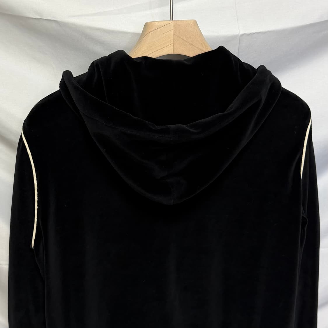 [S+급/S] 셀린느 트리오페 벨벳 후드 집업 블랙 상품이미지5