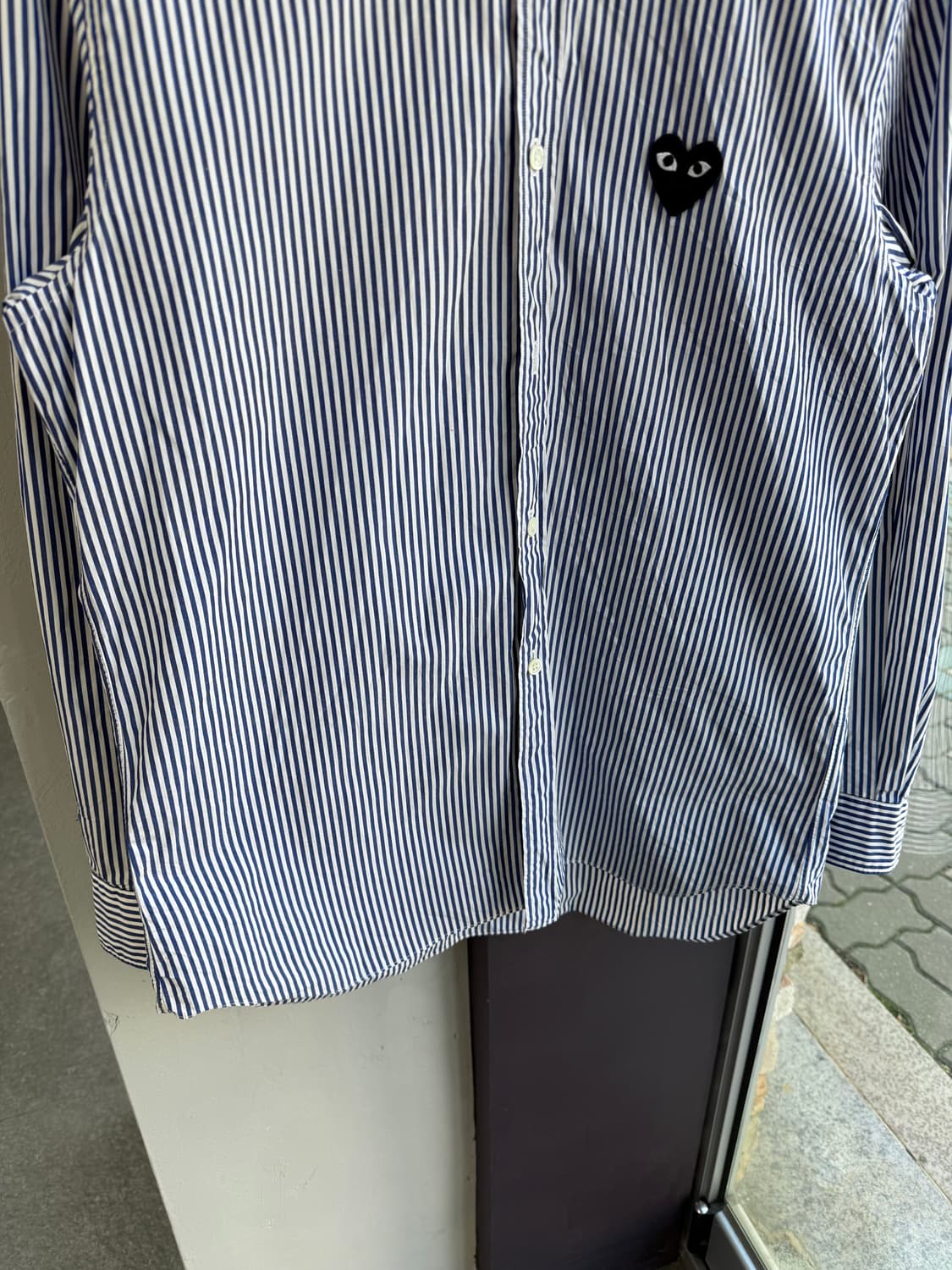 M/ 꼼데가르송 블랙하트 스트라이프 셔츠 상품이미지4