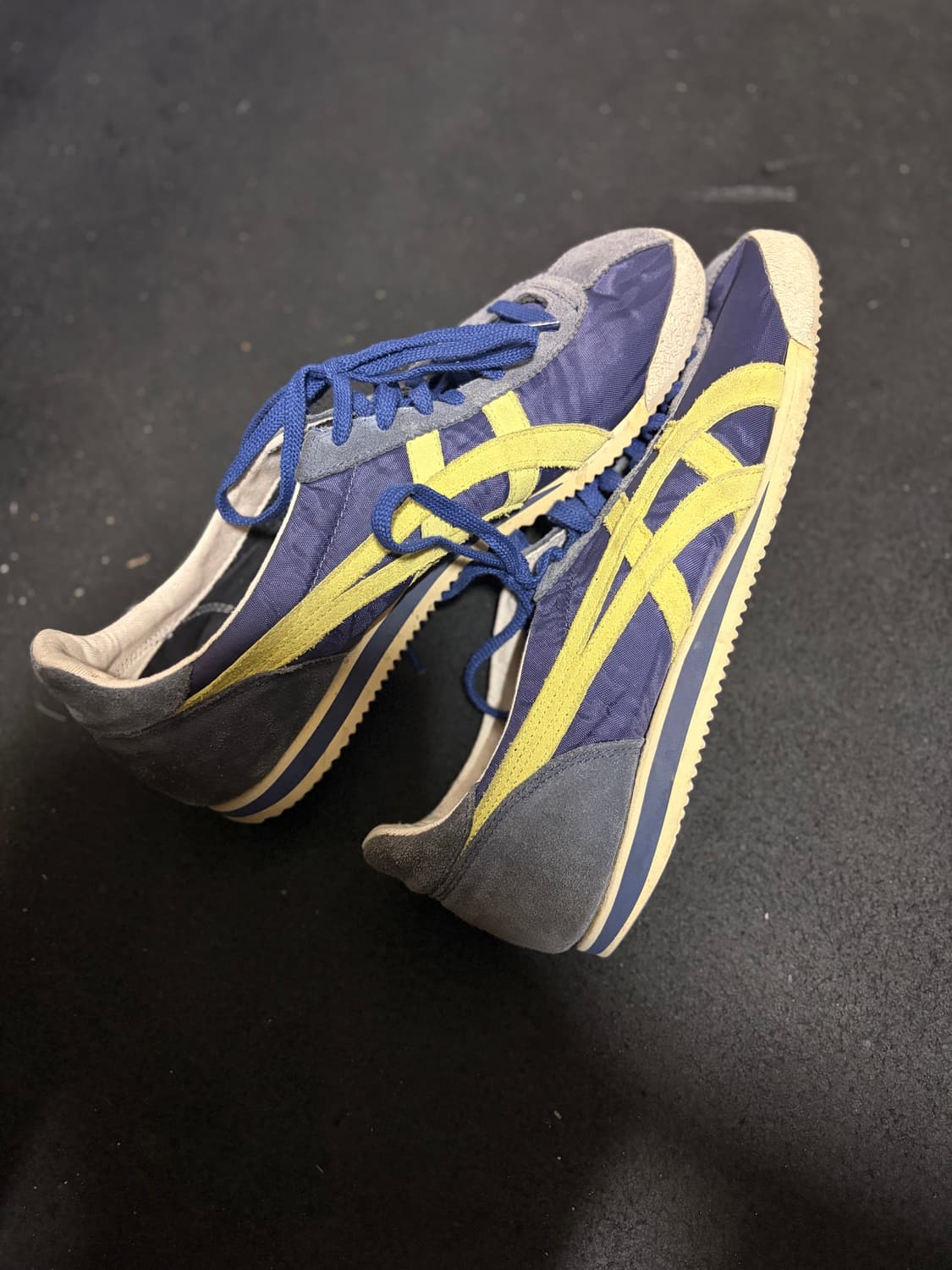 오니츠카 타이거 커세어 네이비 라임 275 상품이미지5