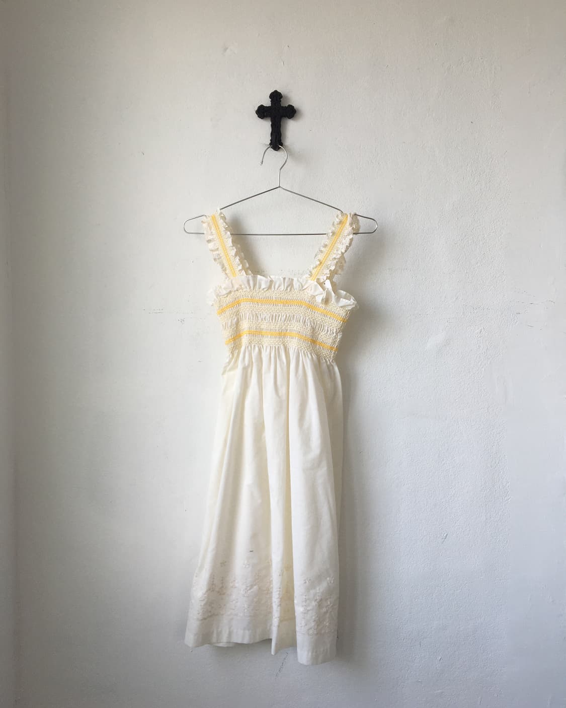 Embroidery point sleeveless one piece 상품이미지2
