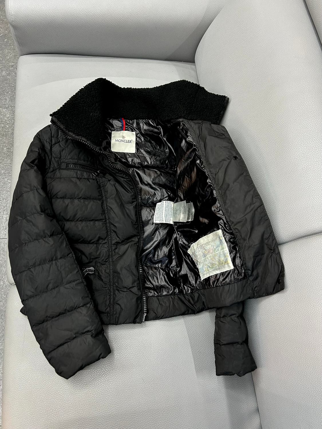 몽클레르 몽클레어 프레네 블랙 양털 카라 다운패딩(2(44~55) 상품이미지8