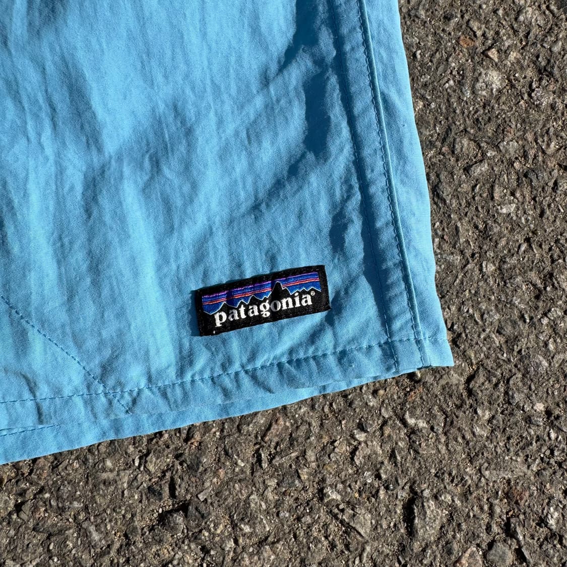 파타고니아 로고 배기스 반바지 상품이미지3