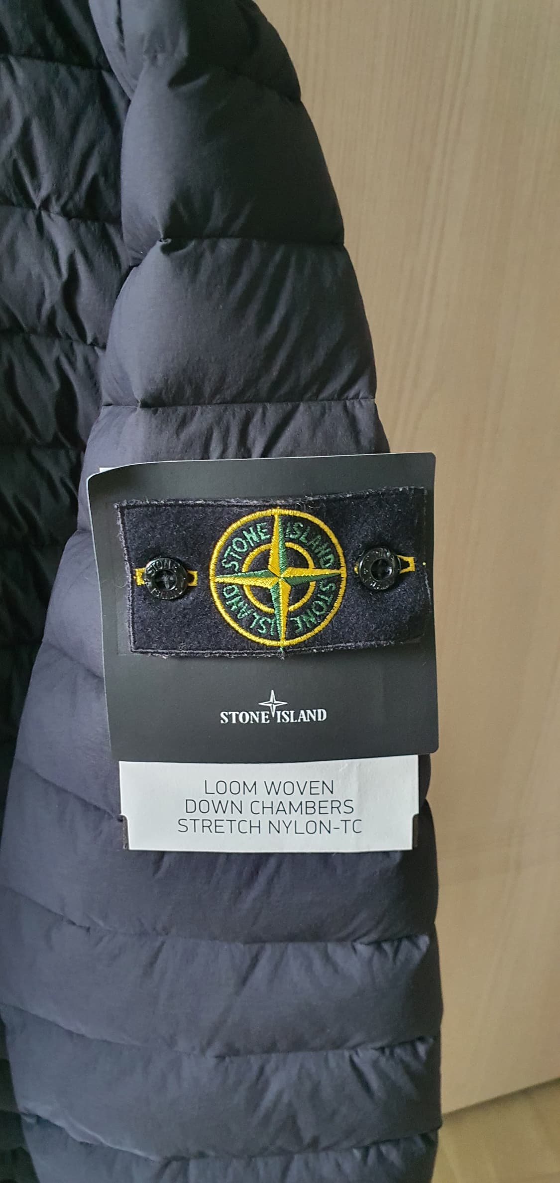 스톤아일랜드 20ss 룸우븐 경량패딩 xl 상품이미지3