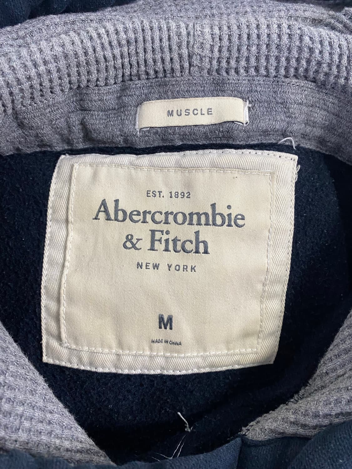 아베크롬비 네이비 후드티 M <589> 상품이미지3