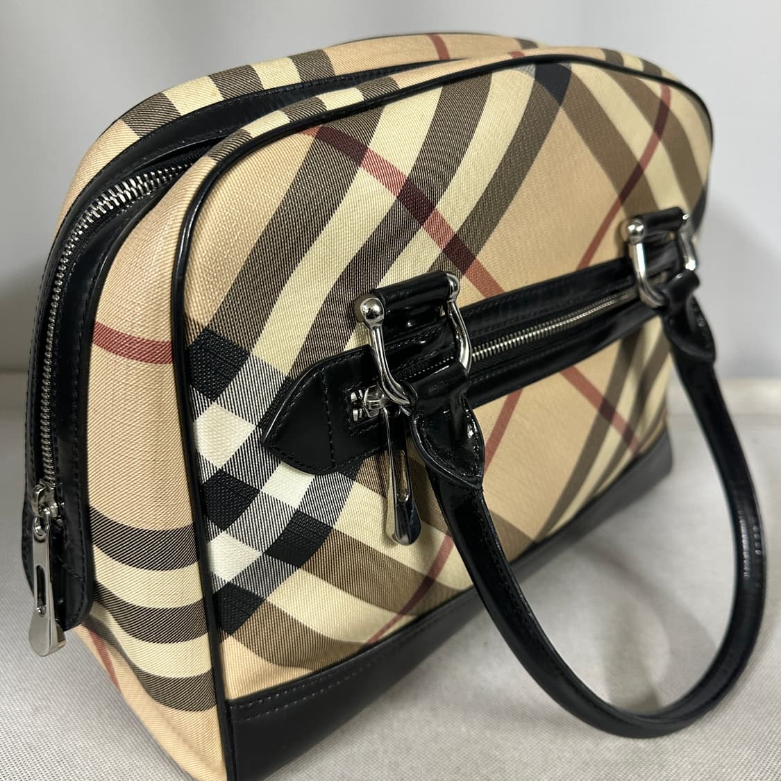 버버리 체크 토트백 상품이미지2