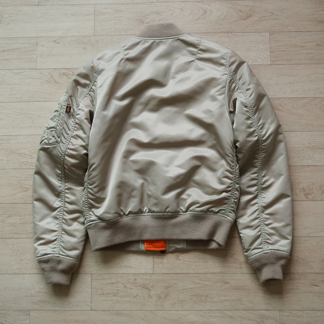 알파 인더스트리 MA-1 자켓 상품이미지8